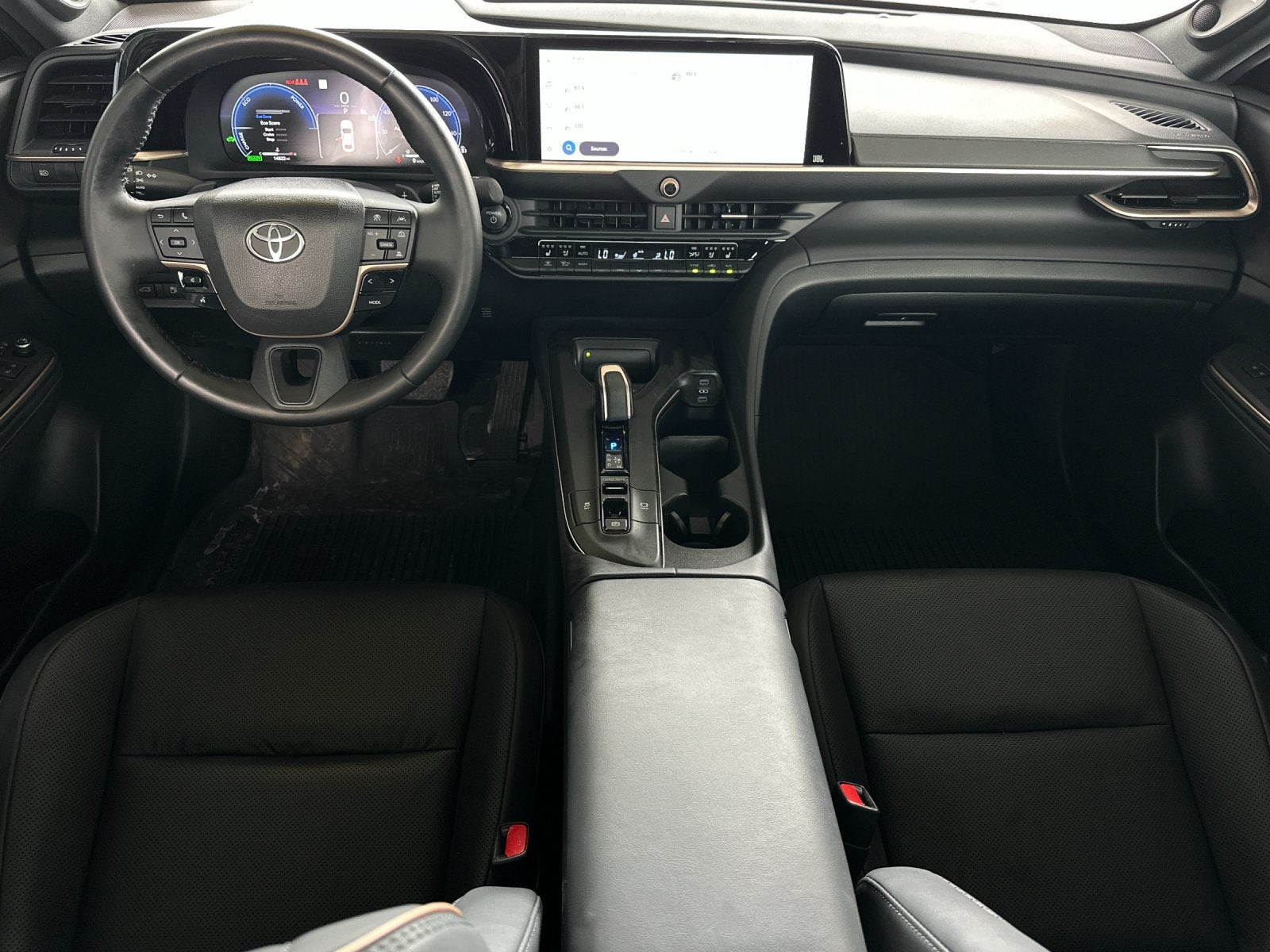 2023 Toyota Crown Platinum