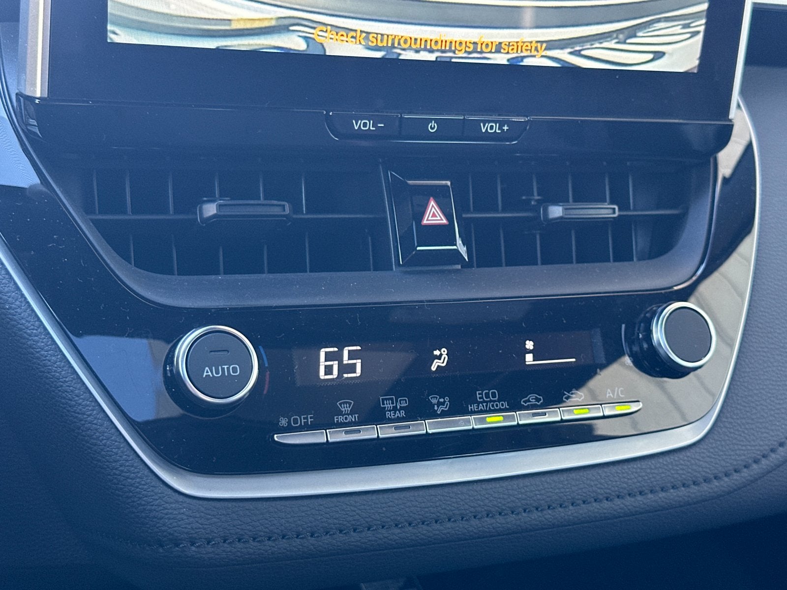 2025 Toyota Corolla Hybrid SE