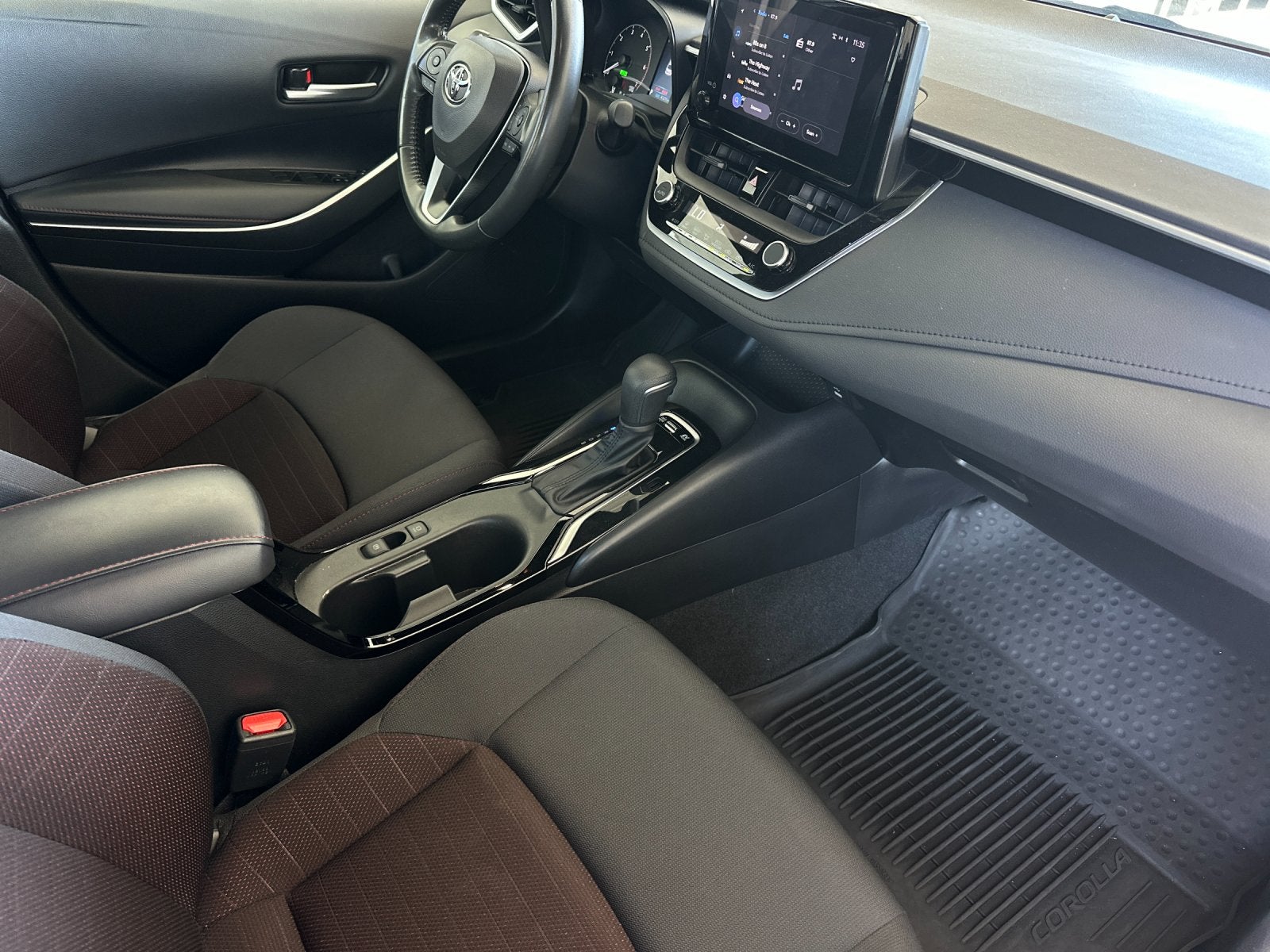 2024 Toyota Corolla Hybrid SE