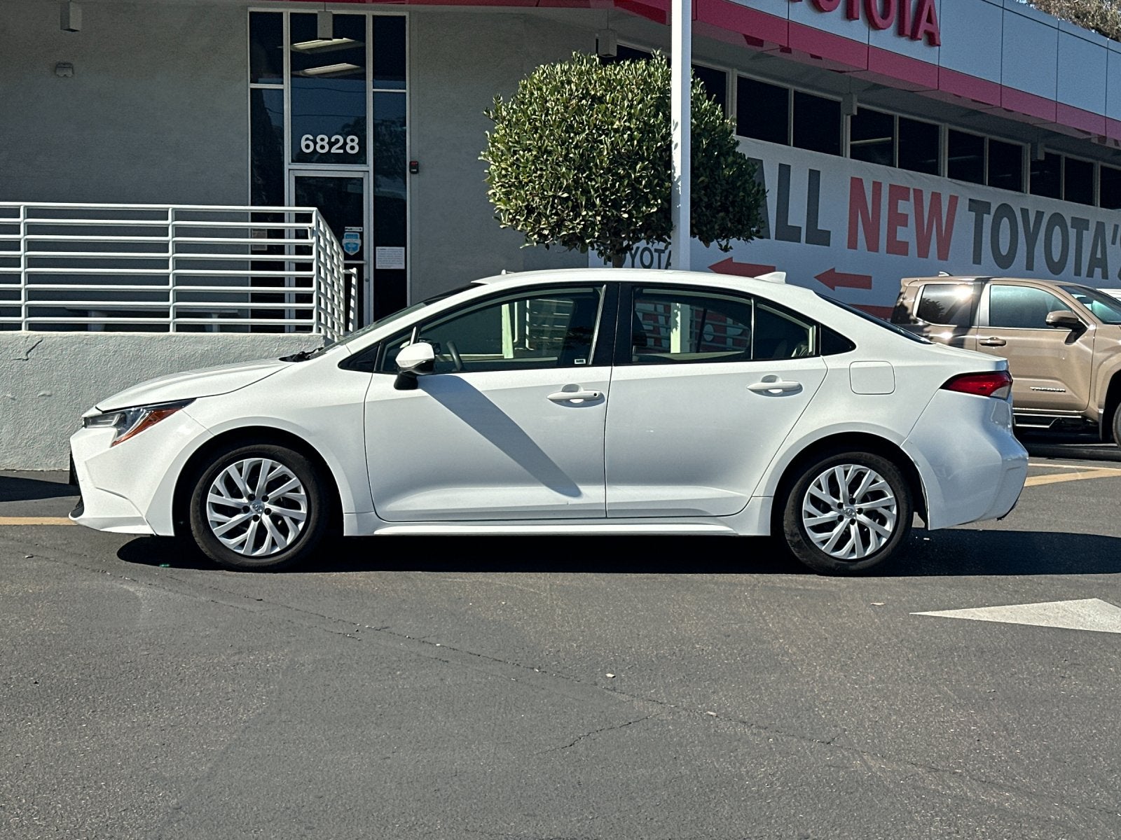 2022 Toyota Corolla LE