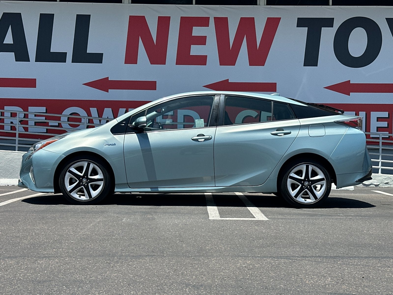 2016 Toyota Prius Four Touring