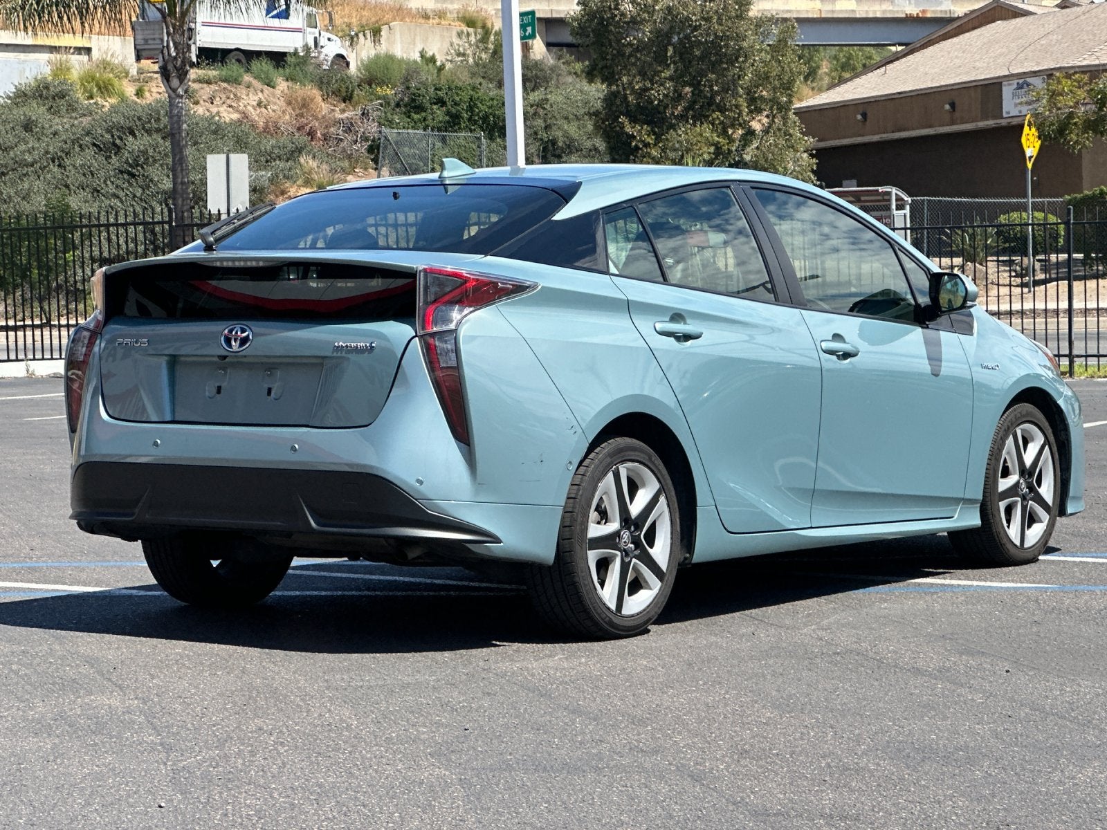 2017 Toyota Prius Three Touring
