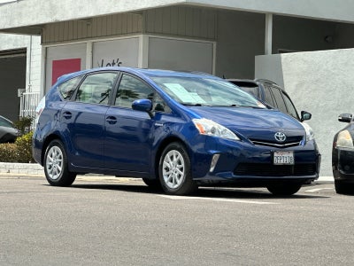 2014 Toyota Prius v Three