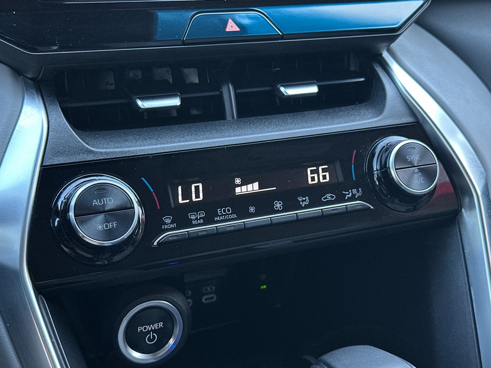 2023 Toyota Venza LE