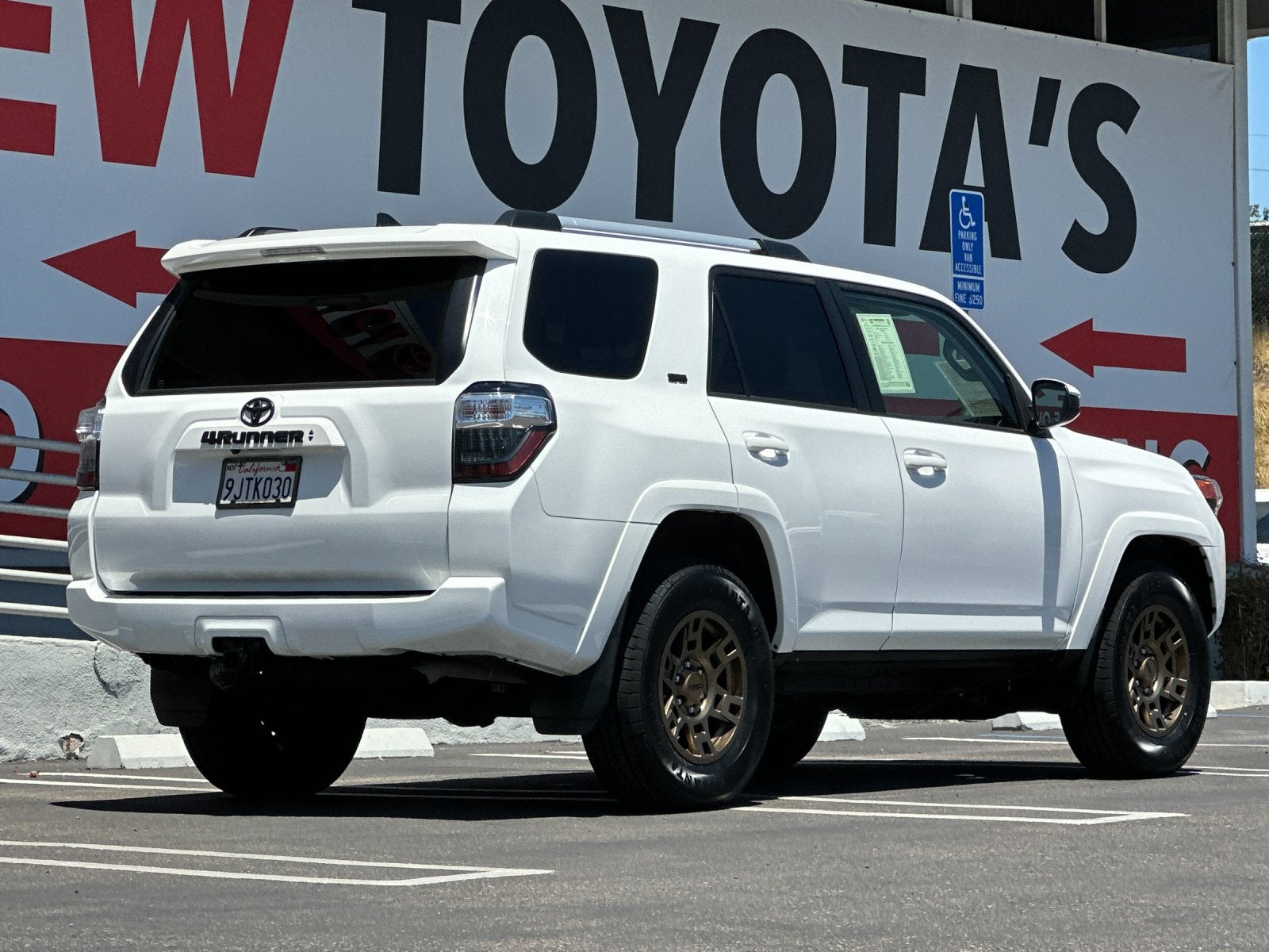 2023 Toyota 4Runner SR5