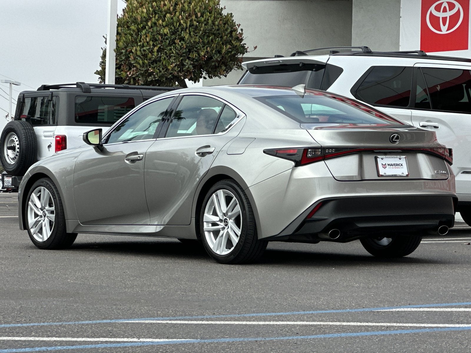 2023 Lexus IS 300