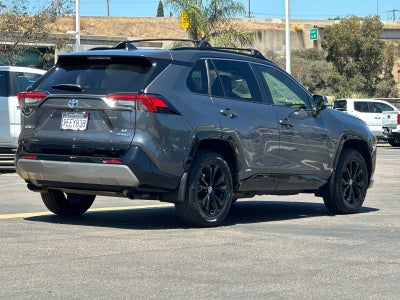 2022 Toyota RAV4 Hybrid SE