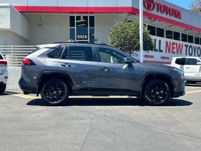 2022 Toyota RAV4 Hybrid SE
