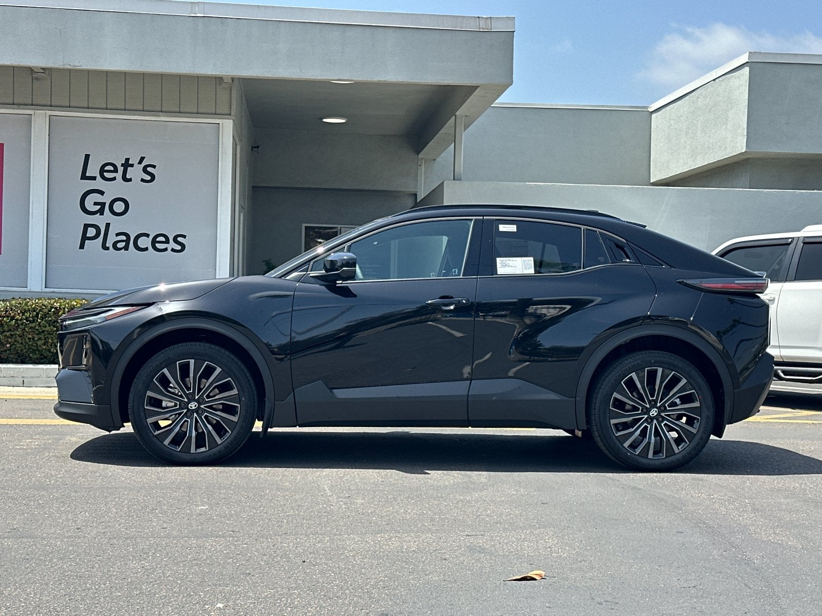 2026 Toyota C-HR XSE