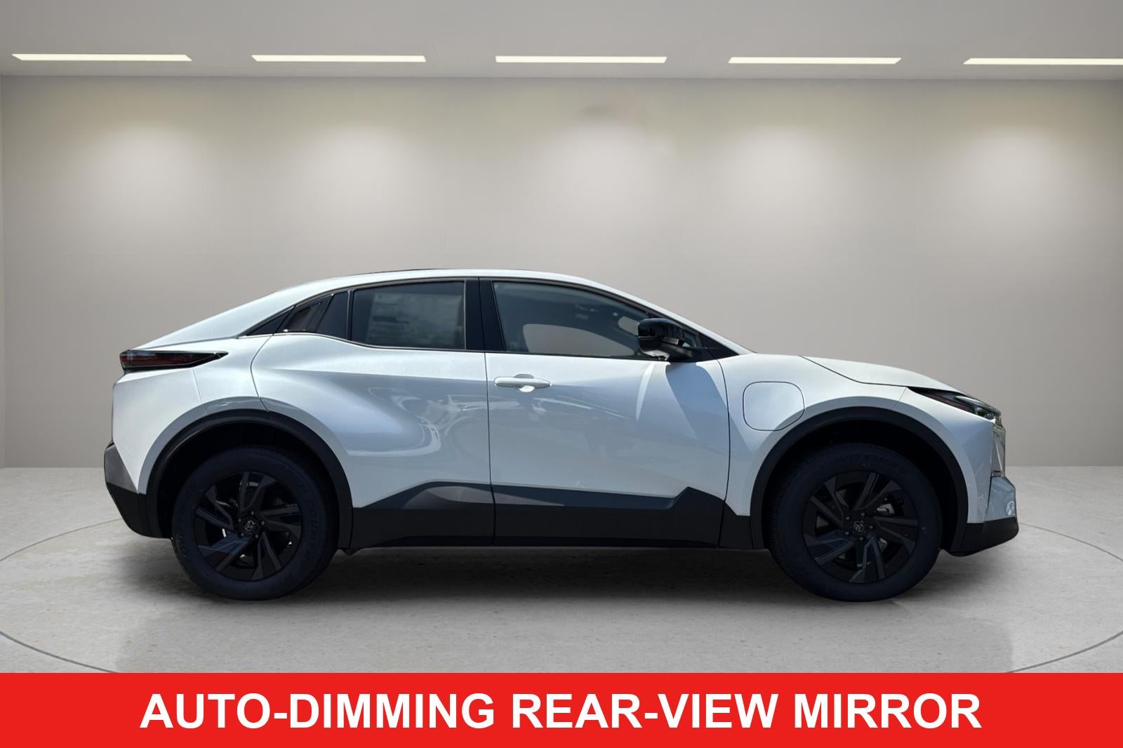 2026 Toyota C-HR SE