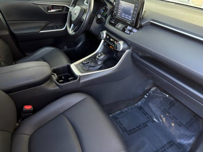 2022 Toyota RAV4 Hybrid XLE Premium