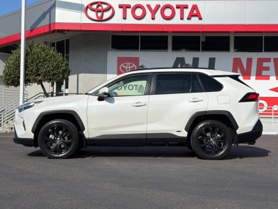 2022 Toyota RAV4 Hybrid XLE Premium