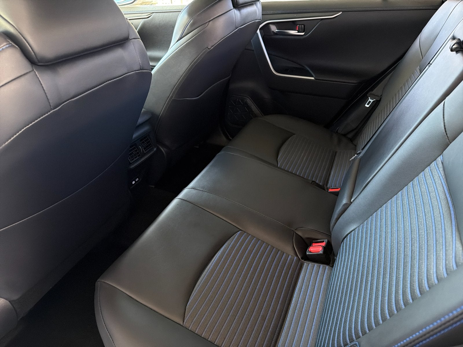 2025 Toyota RAV4 Hybrid XSE