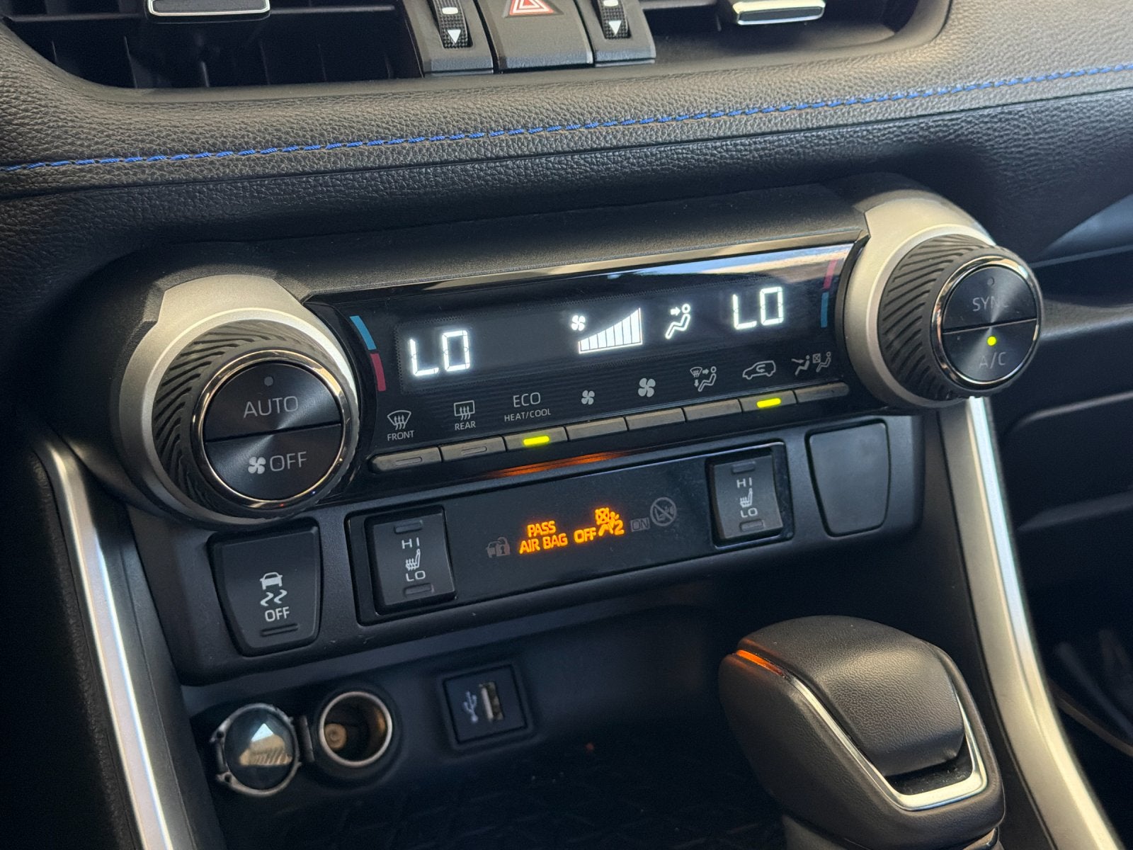 2025 Toyota RAV4 Hybrid XSE