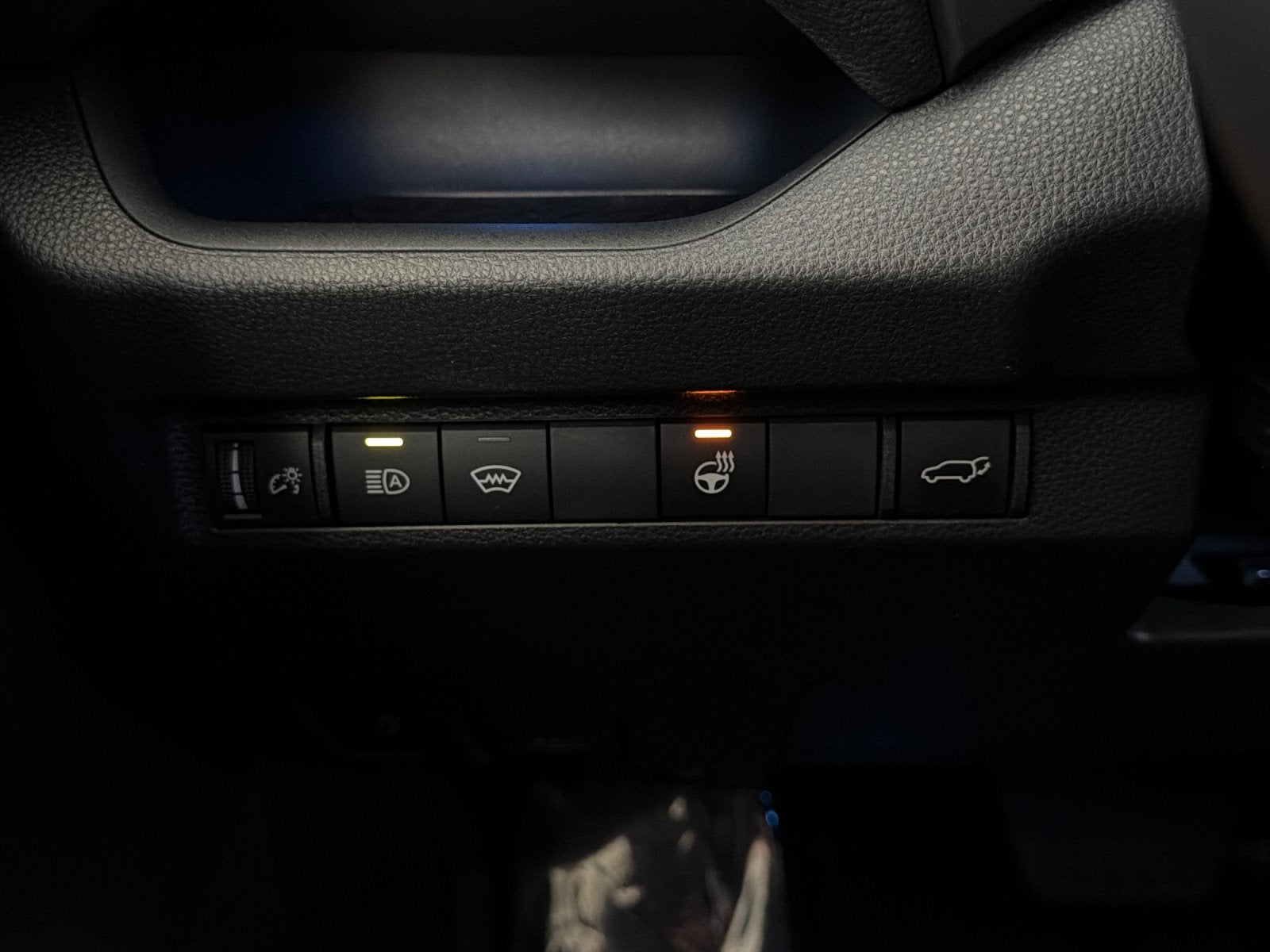 2025 Toyota RAV4 Hybrid XSE