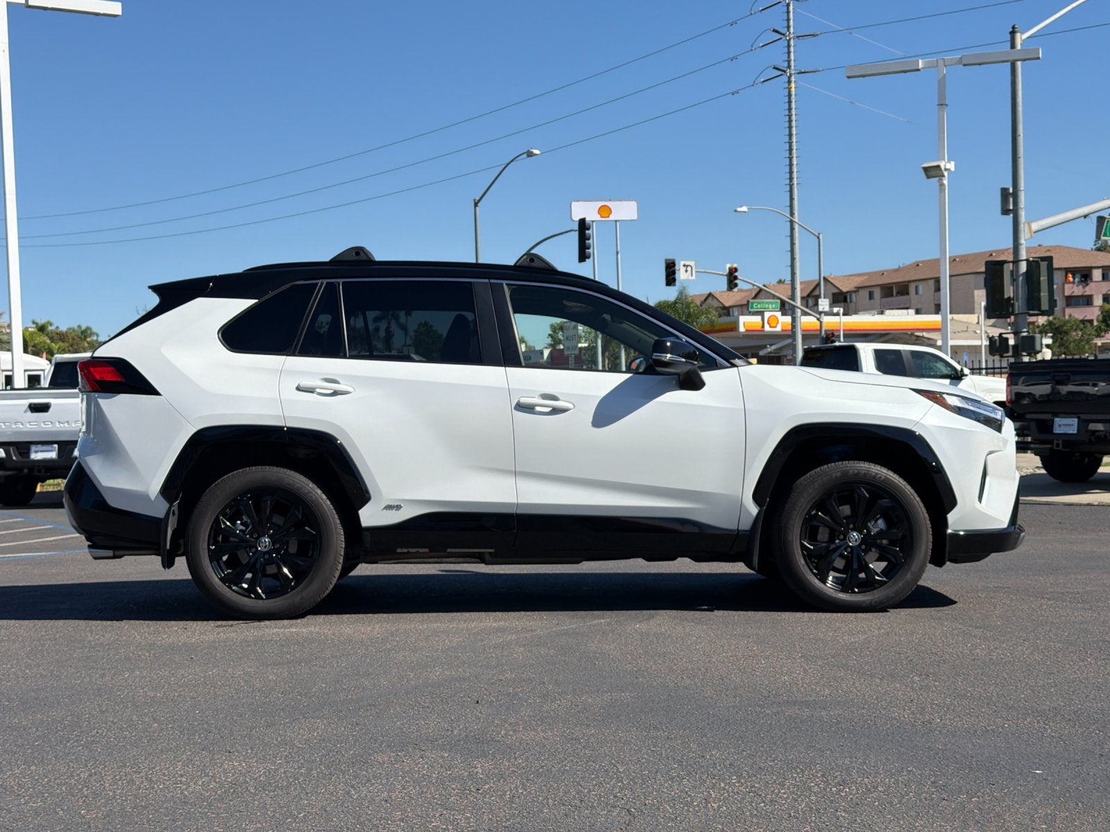 2025 Toyota RAV4 Hybrid XSE