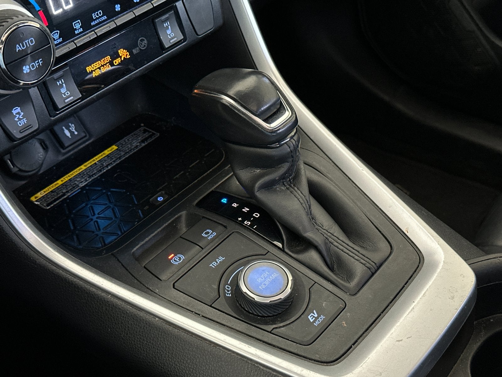 2019 Toyota RAV4 Hybrid XSE