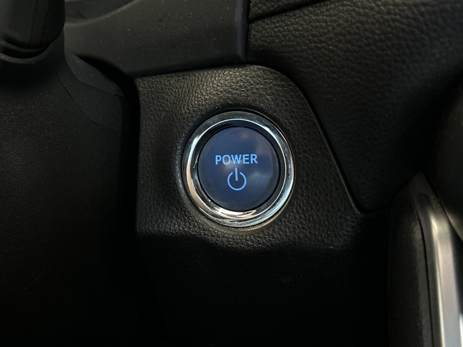 2019 Toyota RAV4 Hybrid XSE