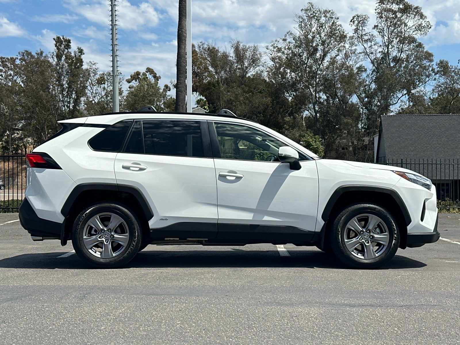 2025 Toyota RAV4 Hybrid LE