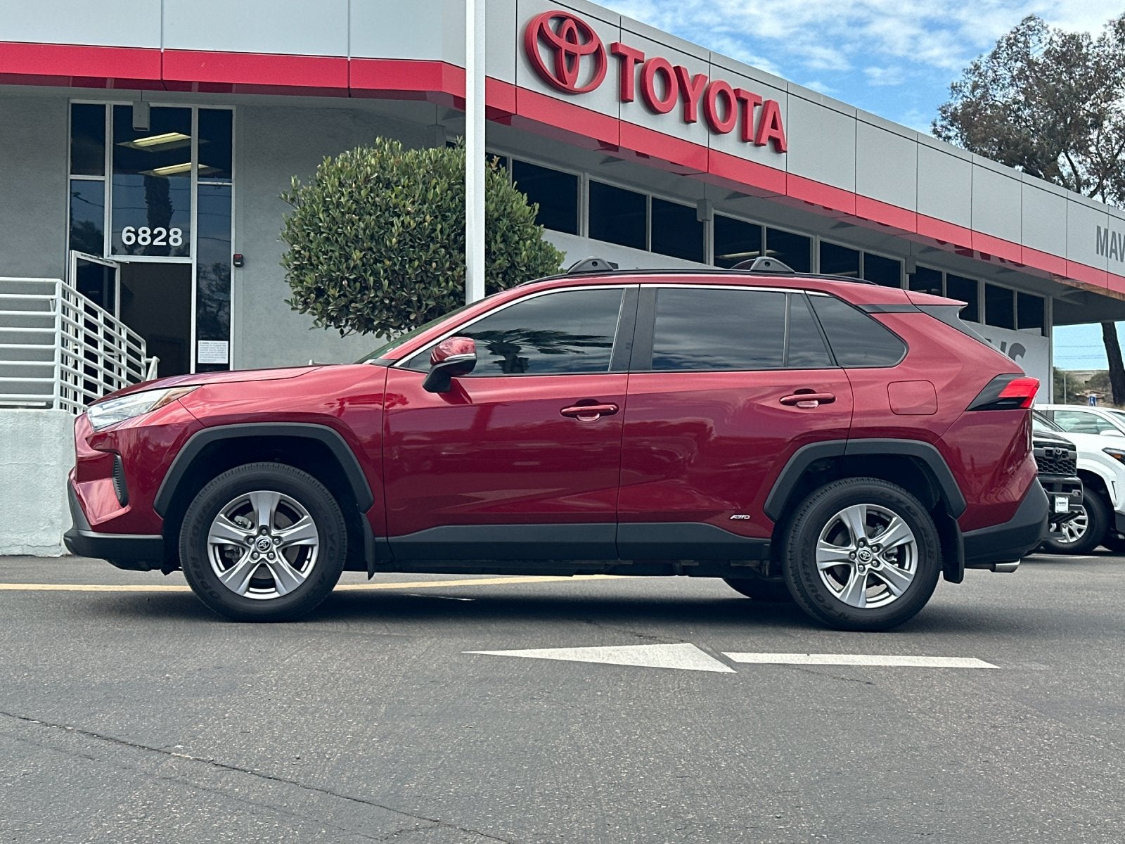2023 Toyota RAV4 Hybrid XLE
