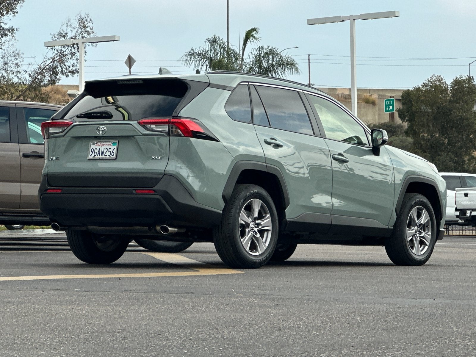 2023 Toyota RAV4 XLE
