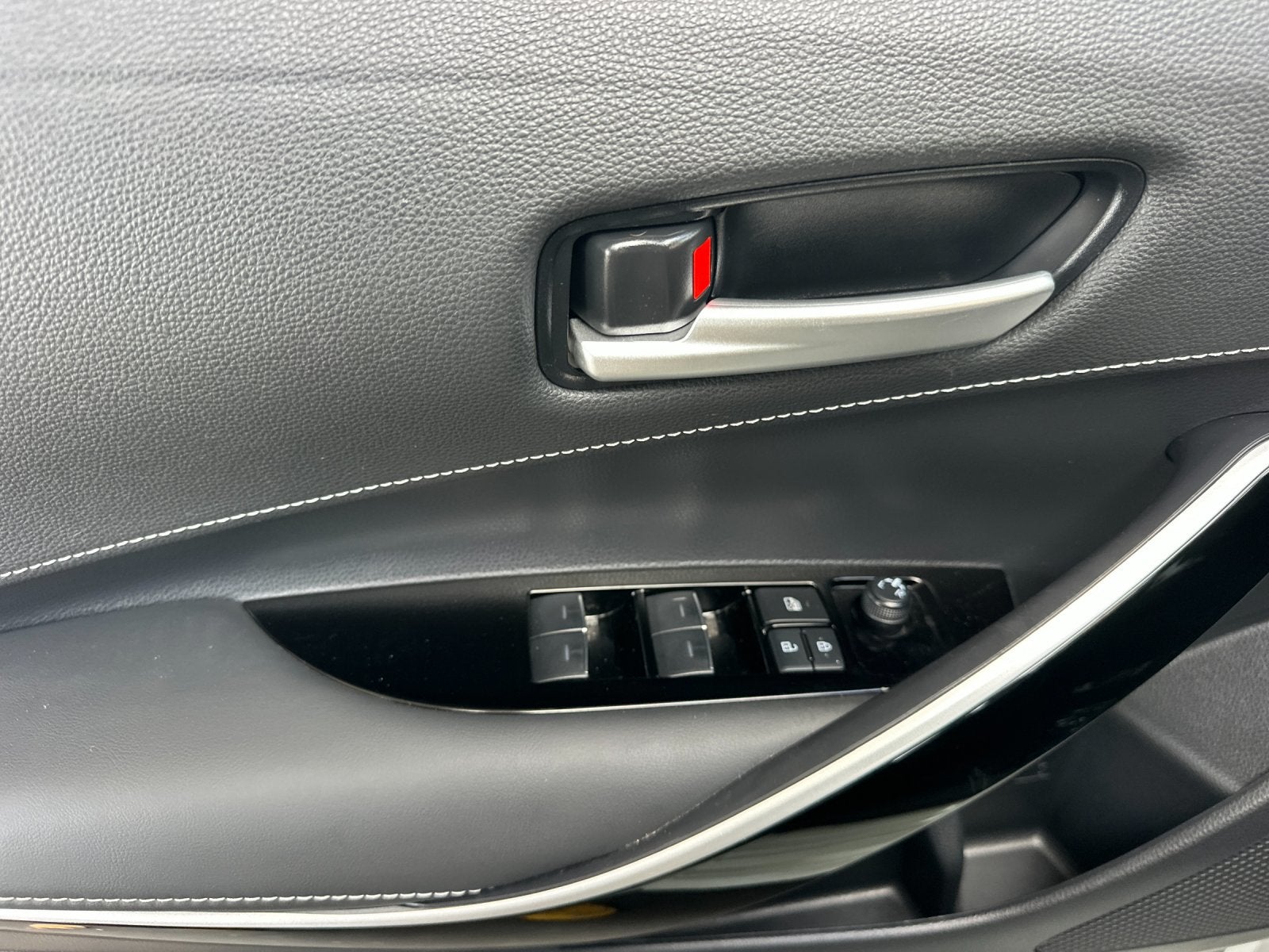 2024 Toyota Corolla Hatchback XSE