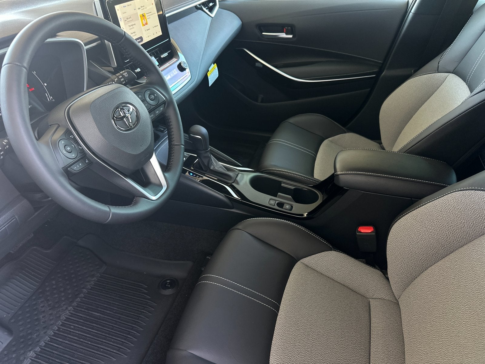 2026 Toyota Corolla Hatchback XSE