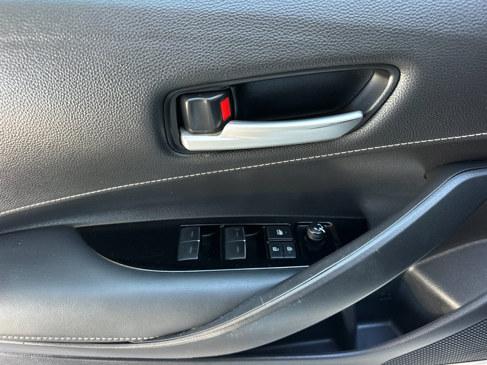 2023 Toyota Corolla Hatchback SE