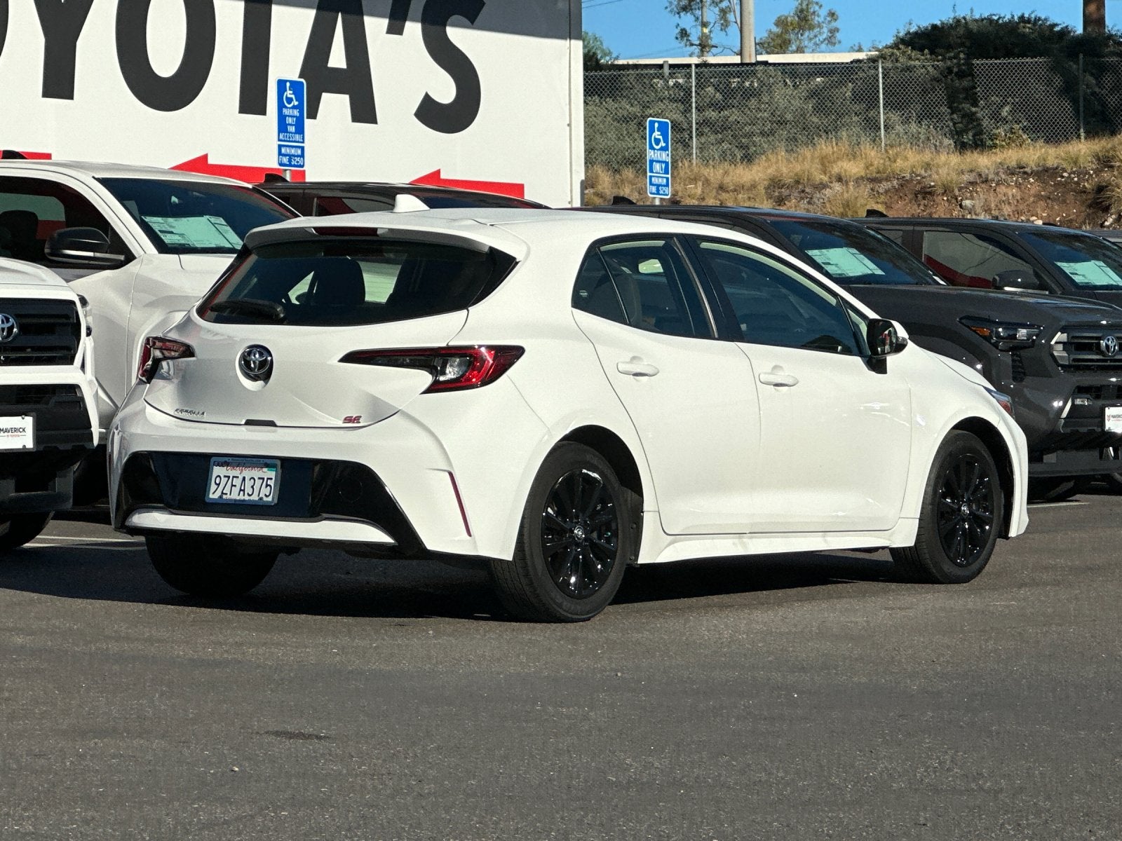 2023 Toyota Corolla Hatchback SE