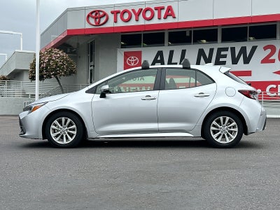 2025 Toyota Corolla Hatchback SE