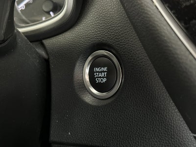 2025 Toyota Corolla Hatchback SE