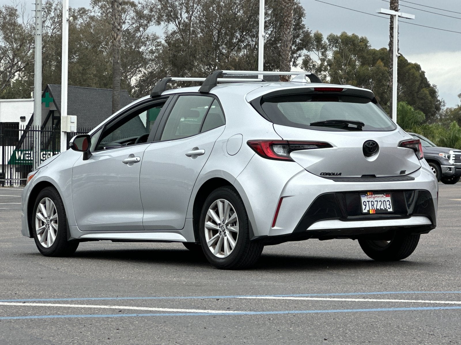 2025 Toyota Corolla Hatchback SE