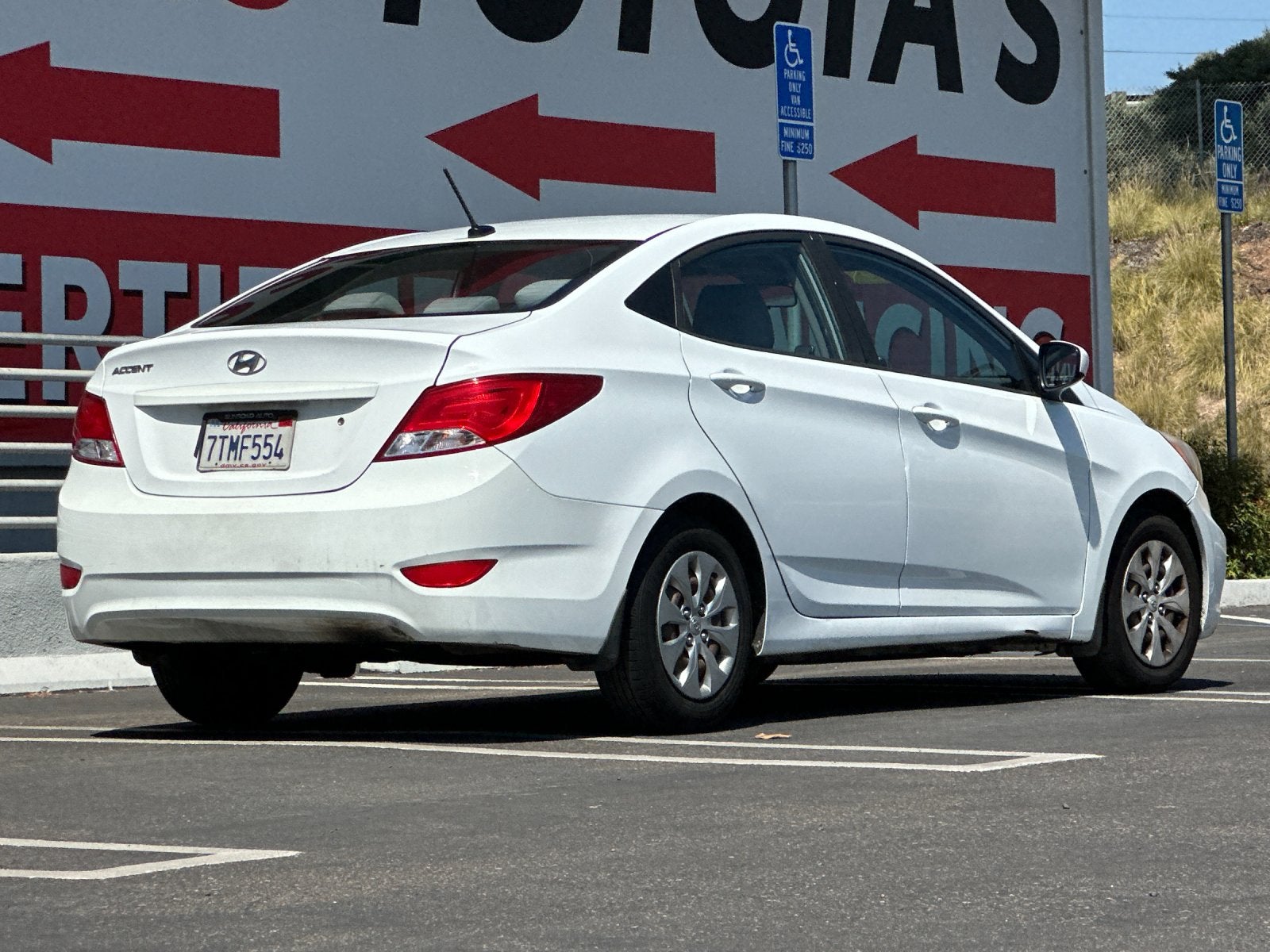 2016 Hyundai Accent SE