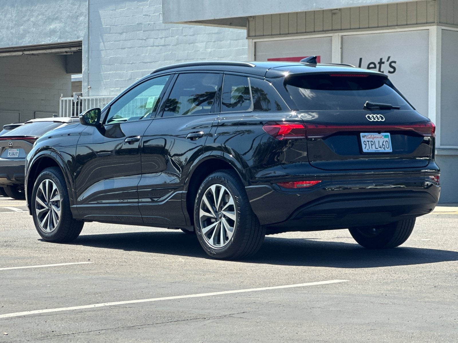 2025 Audi Q6 e-tron Premium Plus quattro