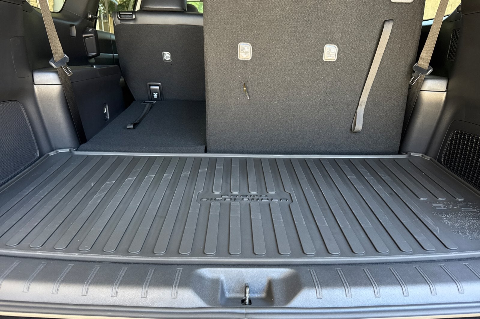 2026 Toyota Grand Highlander Hybrid Hybrid Nightshade