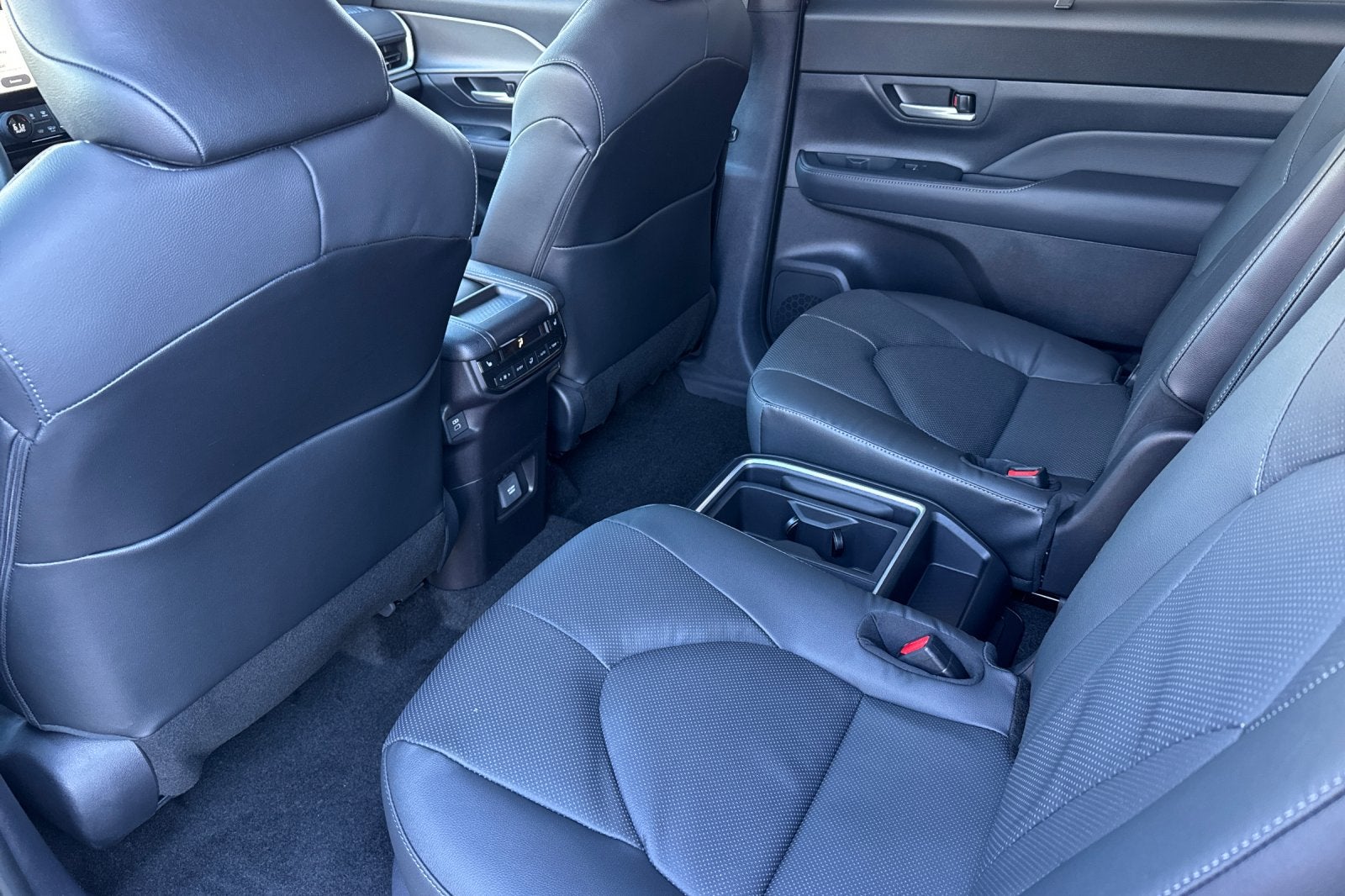 2026 Toyota Grand Highlander Hybrid Hybrid Nightshade