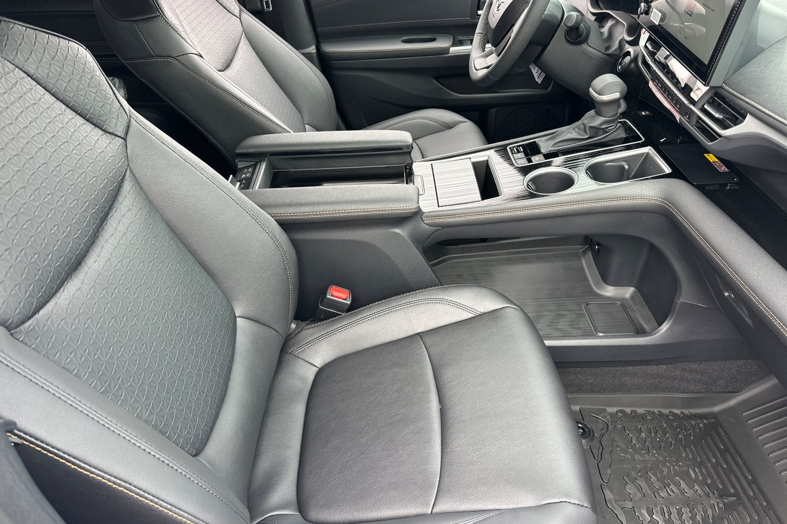 2026 Toyota Sienna Woodland Edition