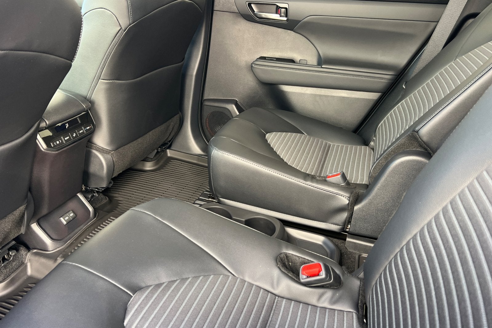 2026 Toyota Highlander XSE