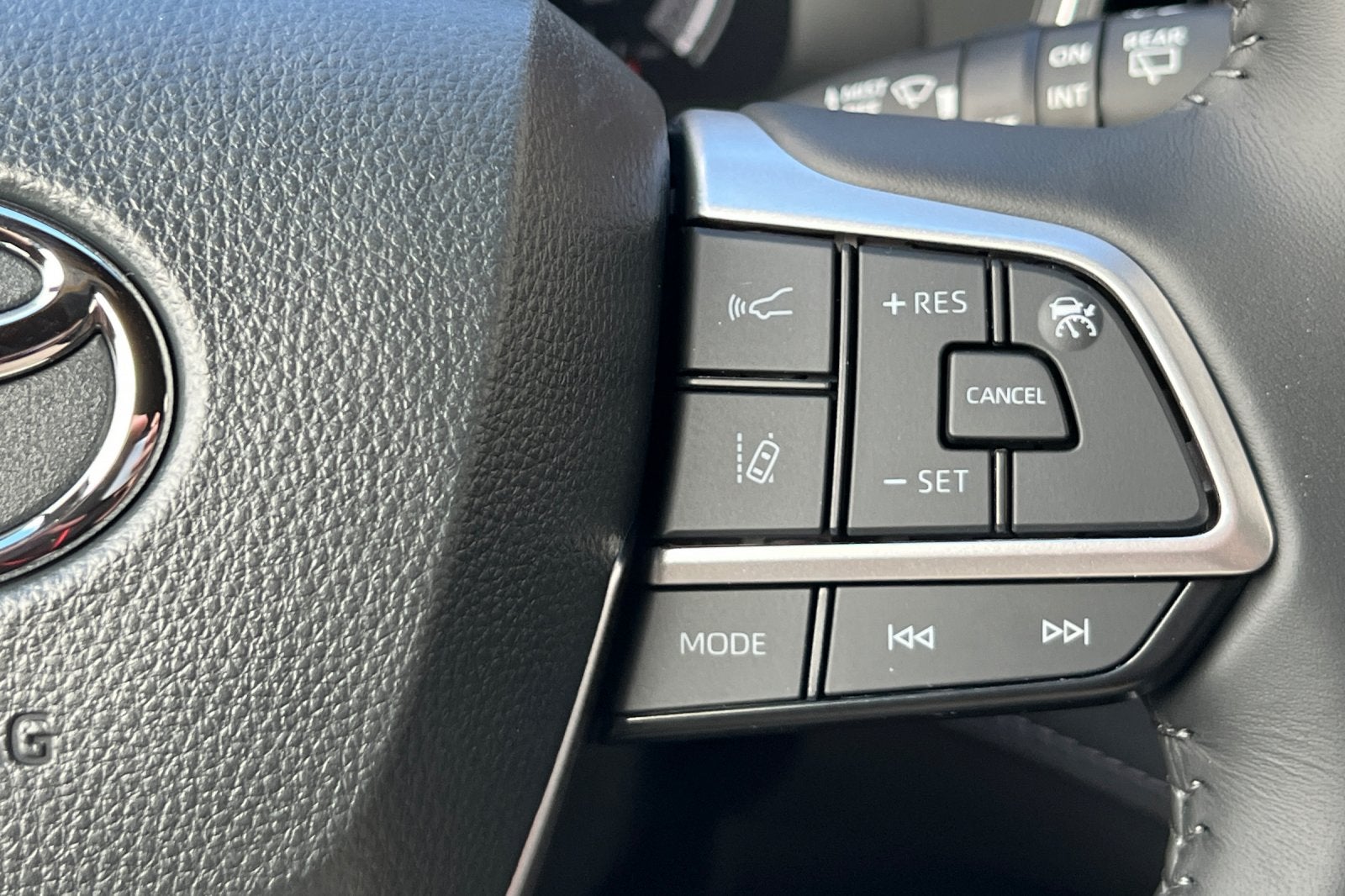 2026 Toyota Highlander XSE