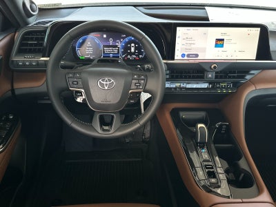 2026 Toyota Toyota Crown Signia Limited