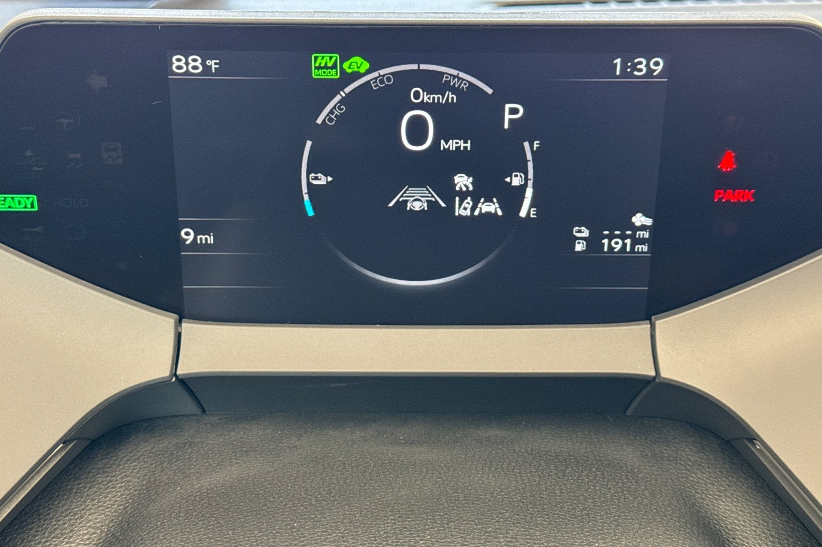 2027 Toyota Prius Plug-in Hybrid SE