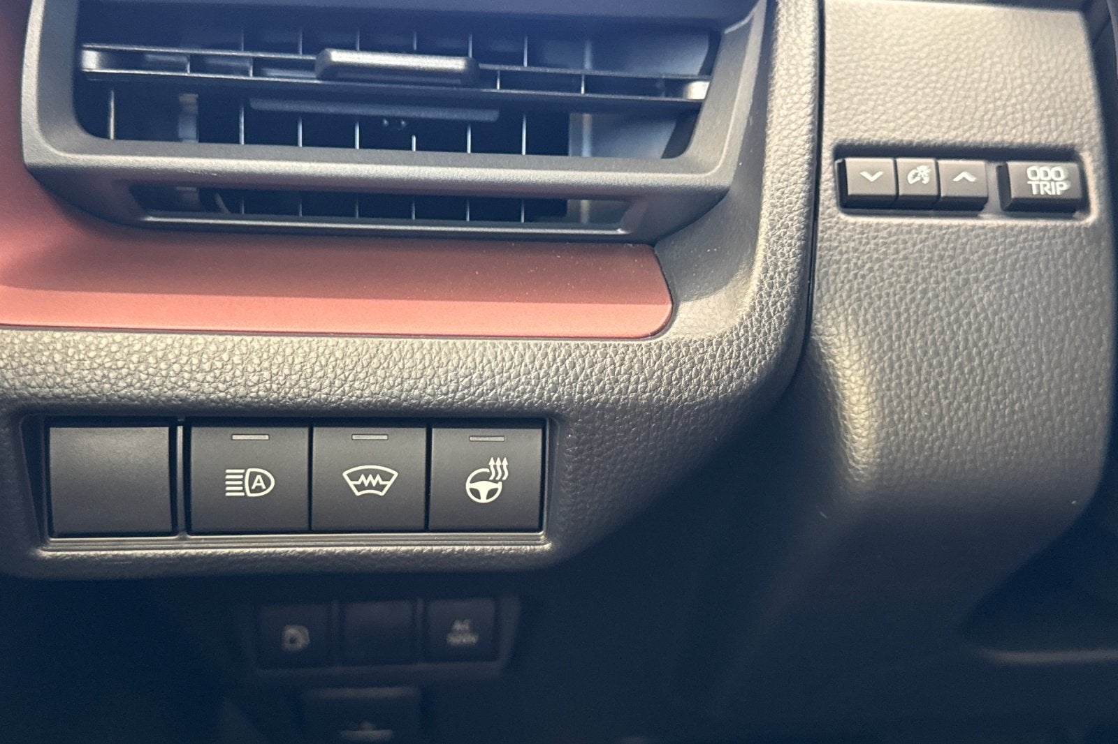 2027 Toyota Prius Plug-in Hybrid SE