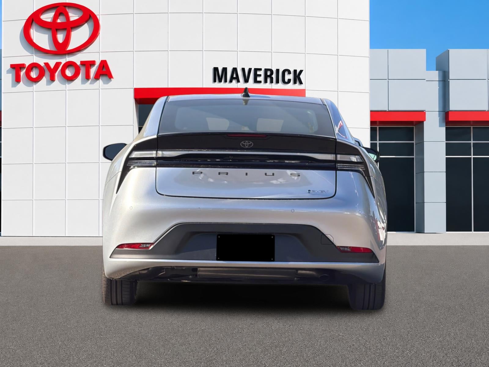 2027 Toyota Prius Plug-in Hybrid SE
