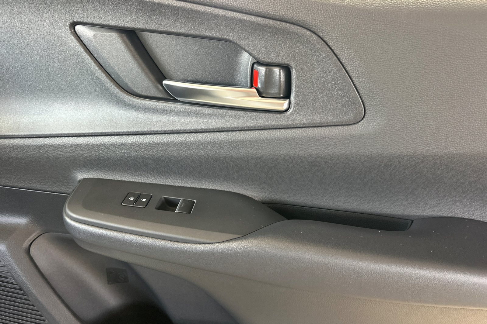 2027 Toyota Prius Plug-in Hybrid XSE Premium