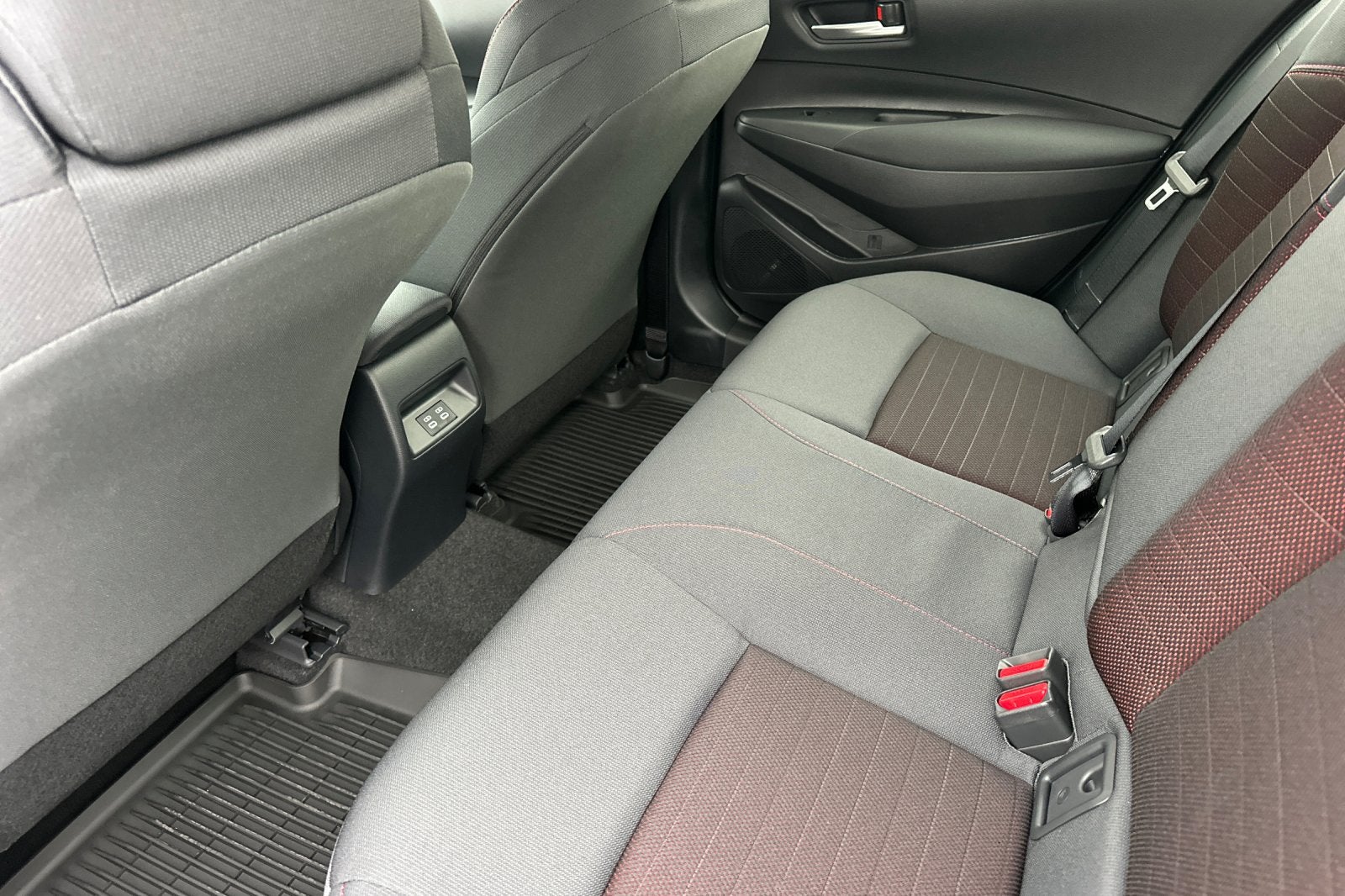 2027 Toyota Corolla SE