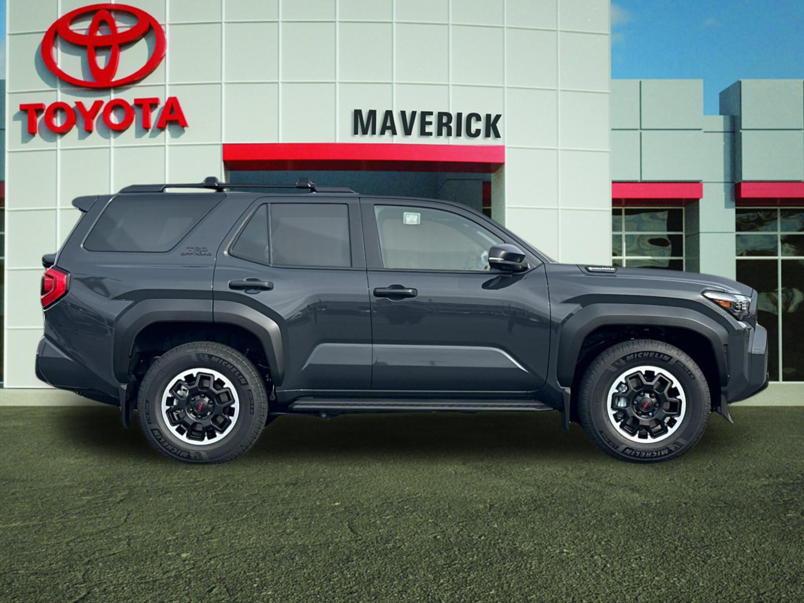 2026 Toyota 4Runner i-FORCE MAX TRD Off-Road Premium i-FORCE MAX
